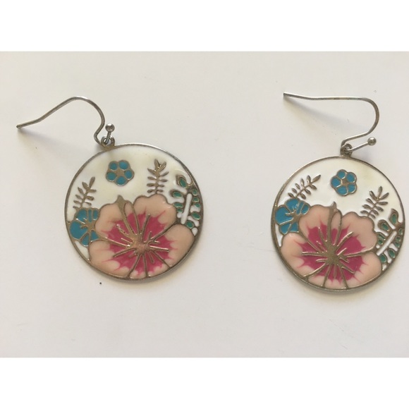 Flower Dangly Earrings - Picture 1 of 3
